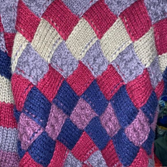 Vtg Handmade Knit Chunky Sweater Colorful Fun Funky Sweater Bee Size Medium - Picture 4 of 5